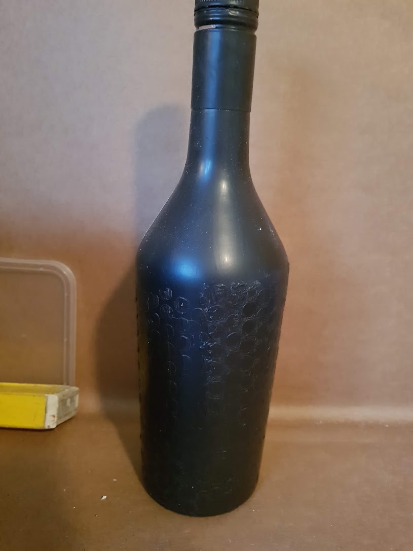 Wine bottle lamp (11).jpg