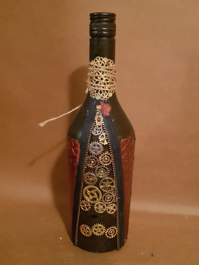 Wine bottle lamp (16).jpg