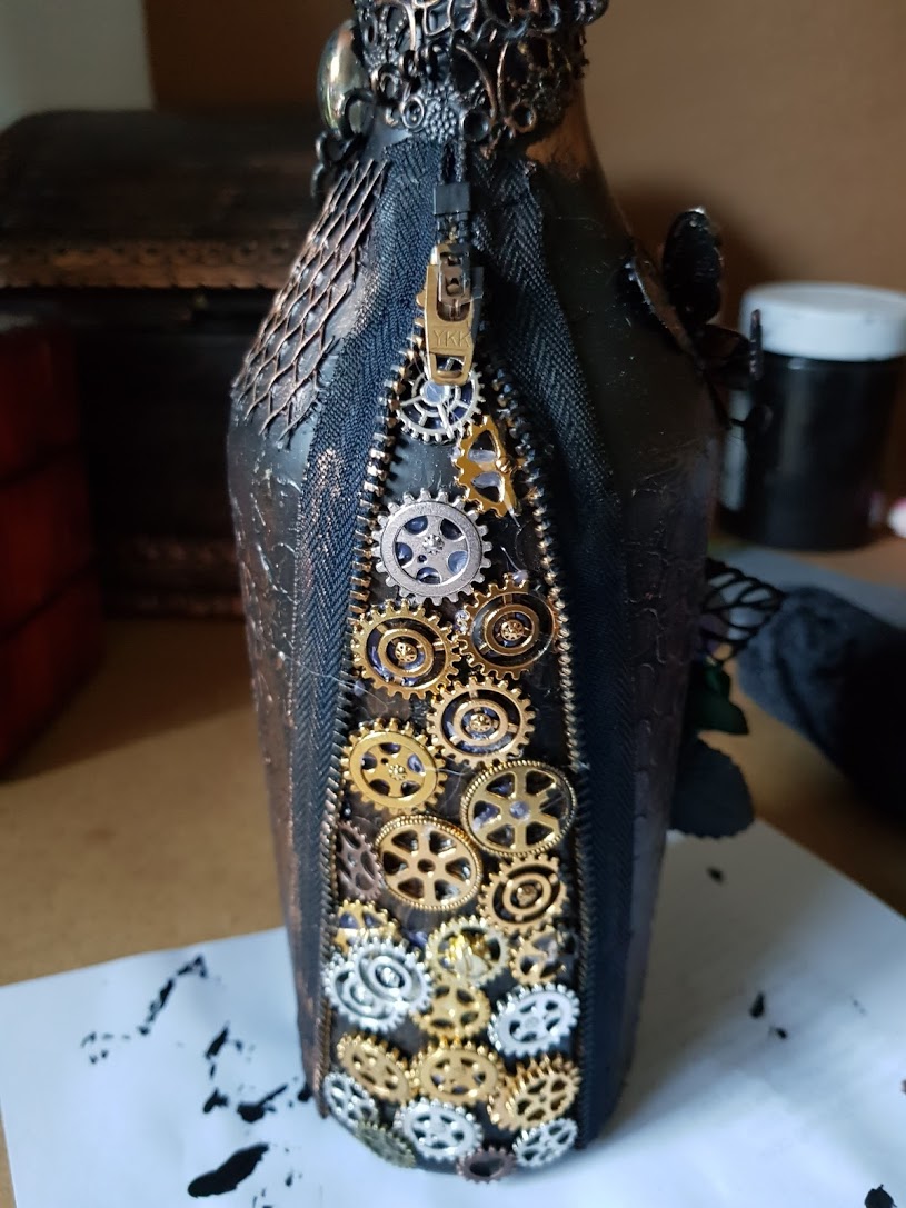 Wine bottle lamp (27).jpg