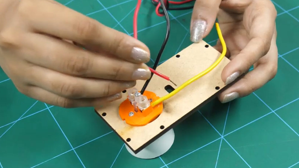 Wiring the Bulb Holder.jpg