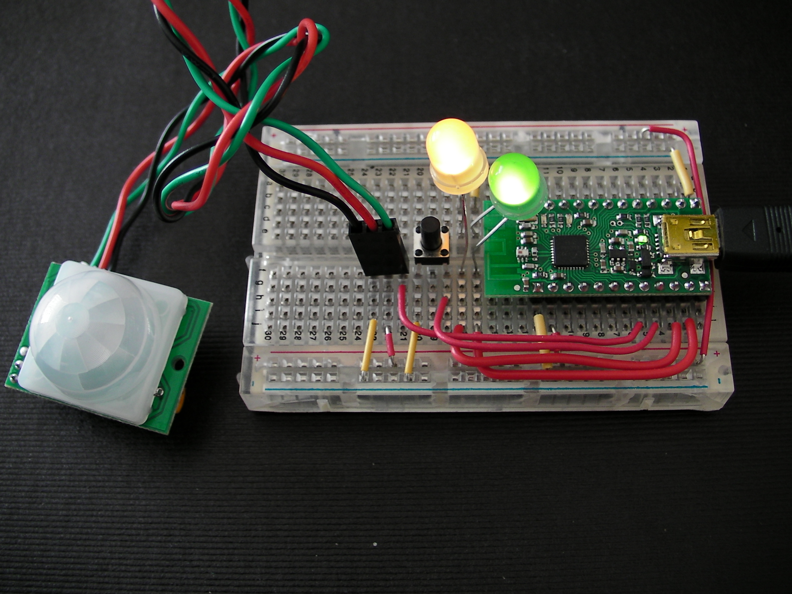 Wixel PIR Breadboard.JPG