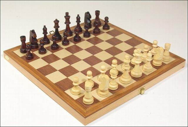 WoodChessSet.jpg