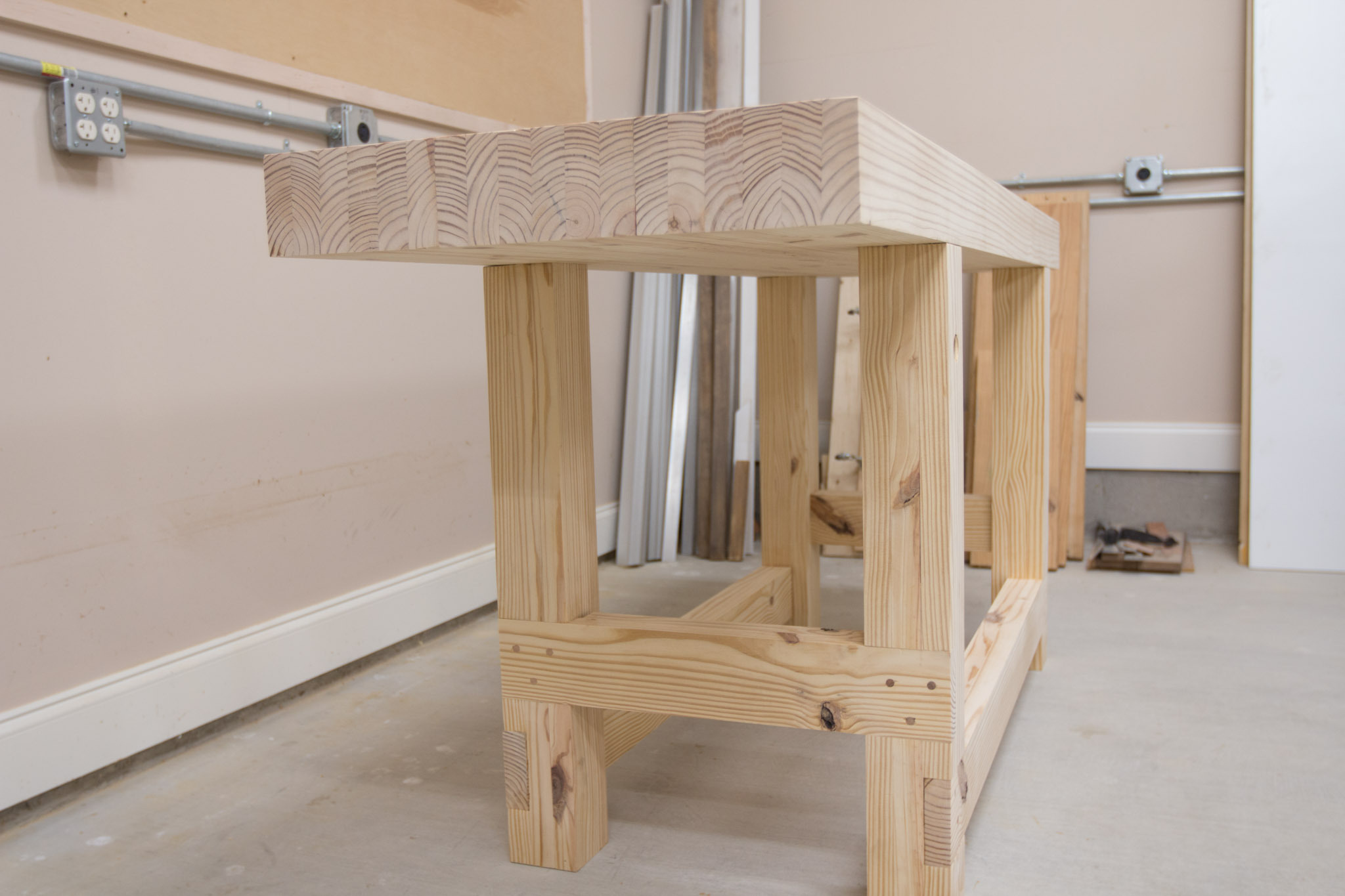 Workbench finished-10.jpg