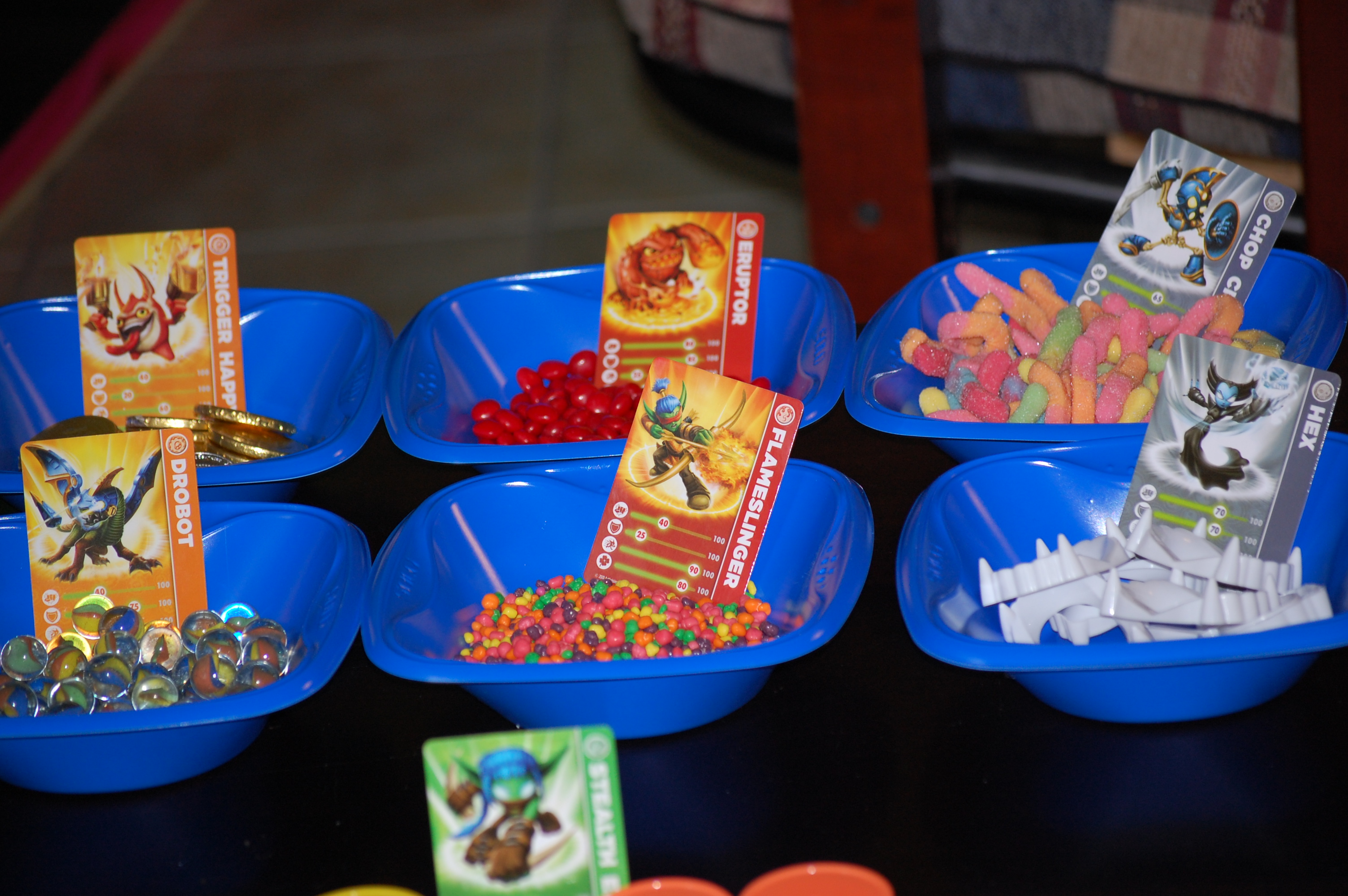 Zander's Skylander Birthday Party 2013 008.JPG