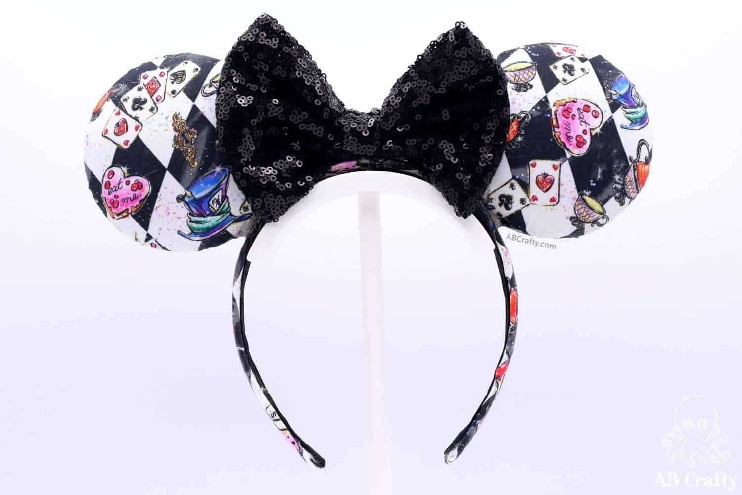 abcrafty_alice-in-wonderland-disney-ears_10.jpg