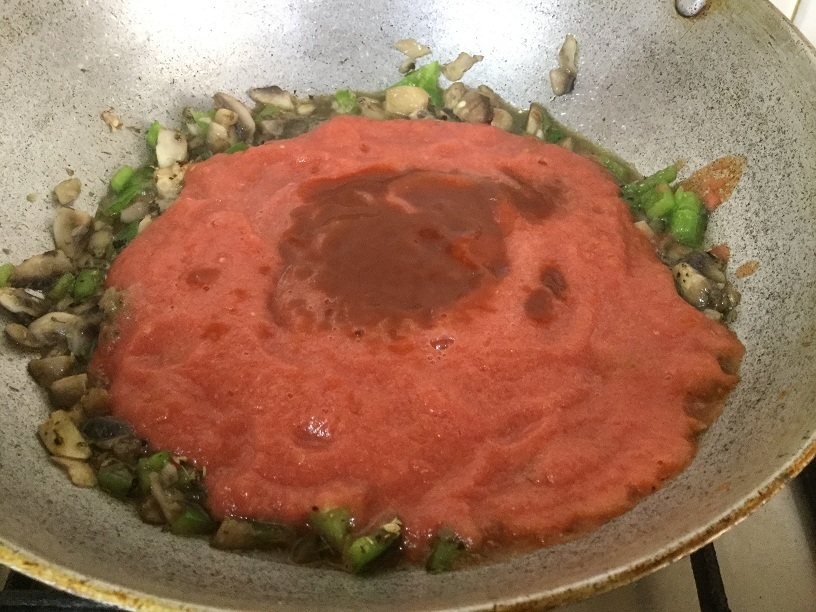 added puree and tomato sauce.jpg