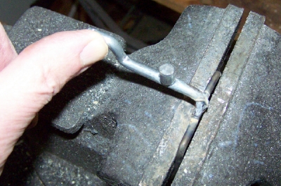 adjust hammer hanger.jpg