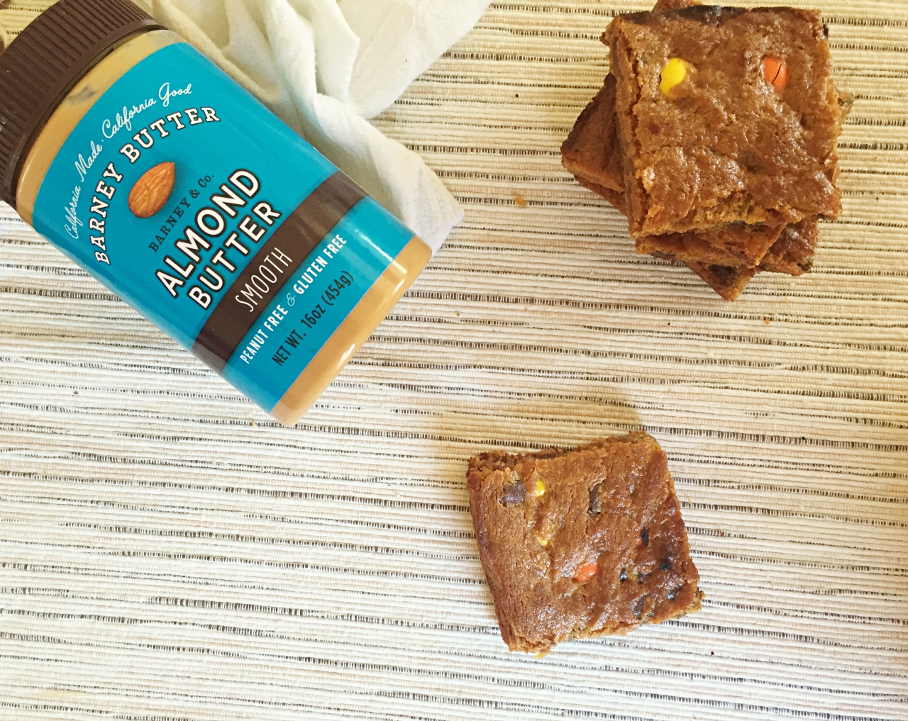 almond blondies.jpg