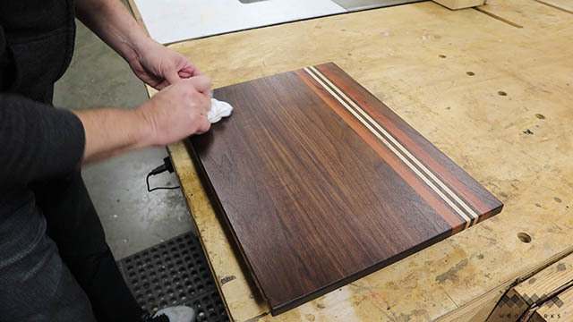 applying finish to cutting board IV.jpg