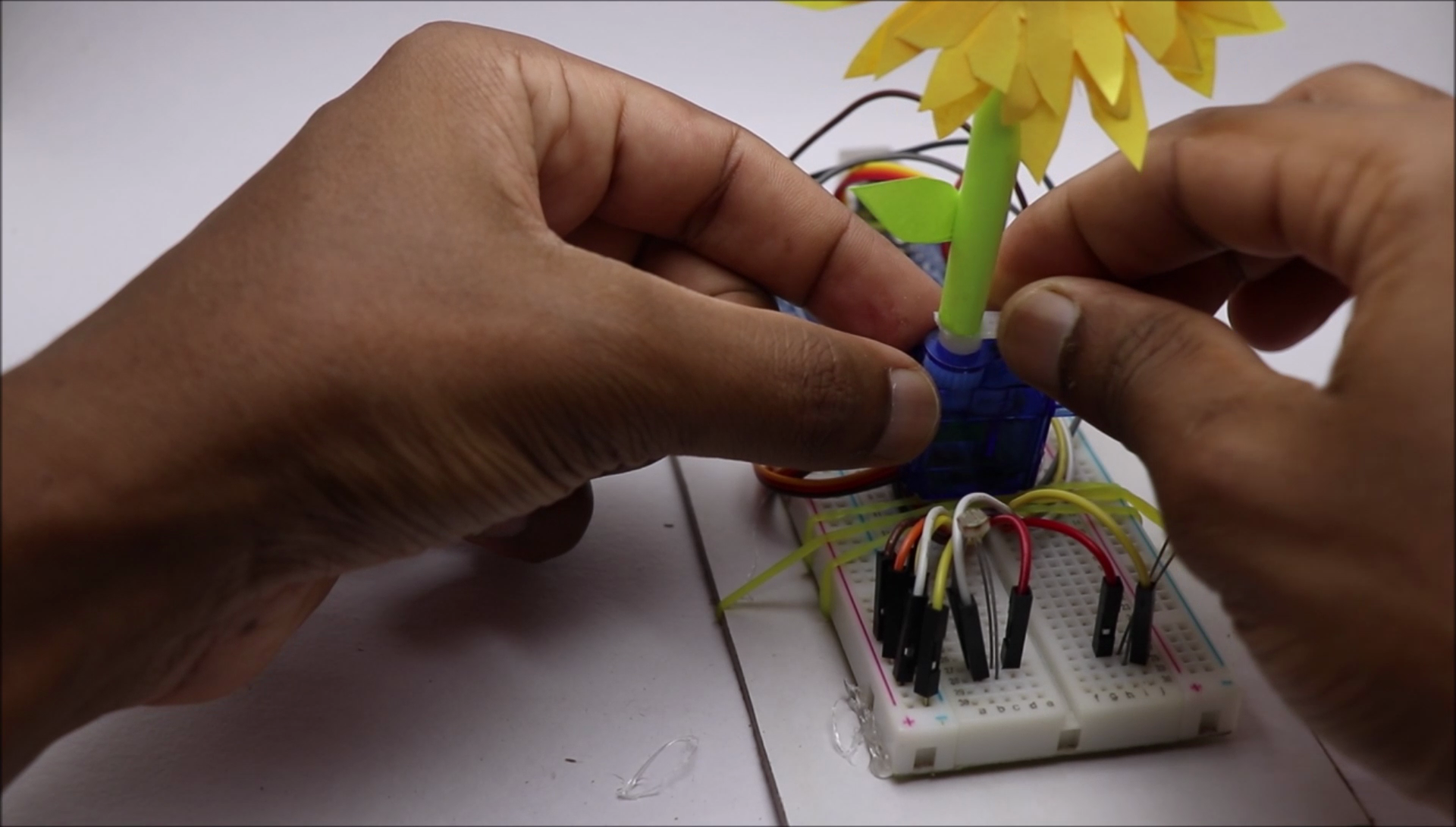 arduino sunflower robot (11).png