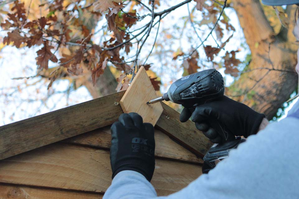 assembling_the_shed_step_7.jpg