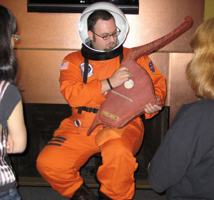 astronaut_s.jpg