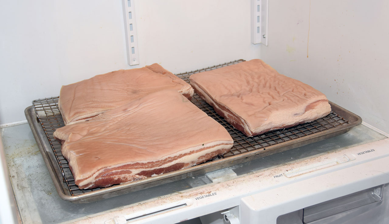 bacon_drying_after_cure.jpg