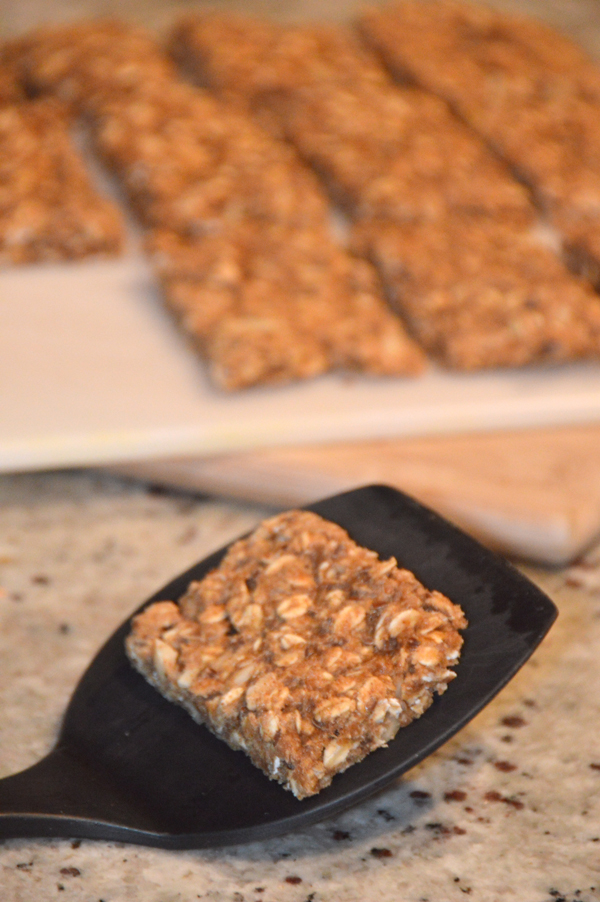 banana-almond-butter-chewy-granola-bars-3.jpg