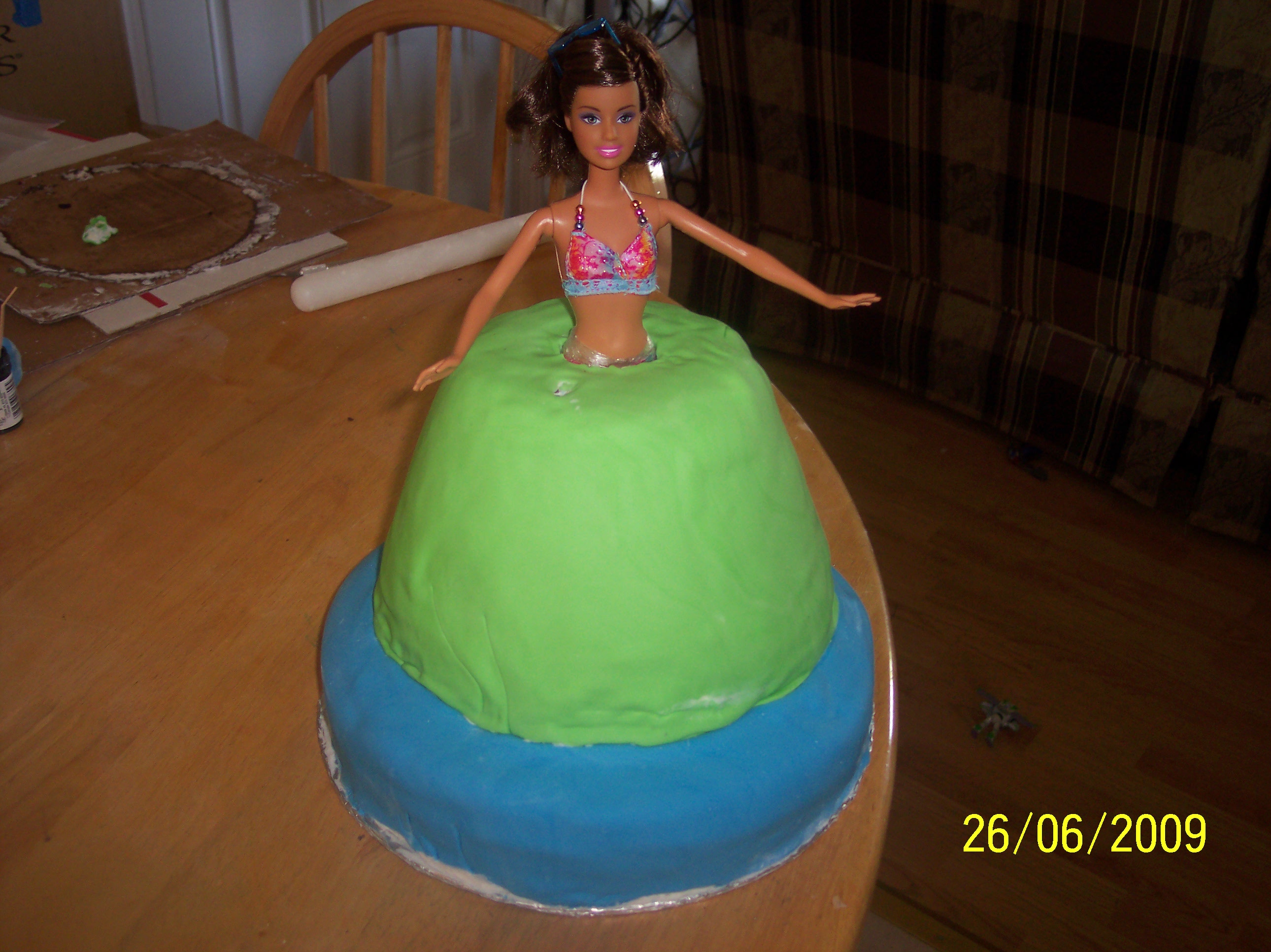 barbiecake1.jpg