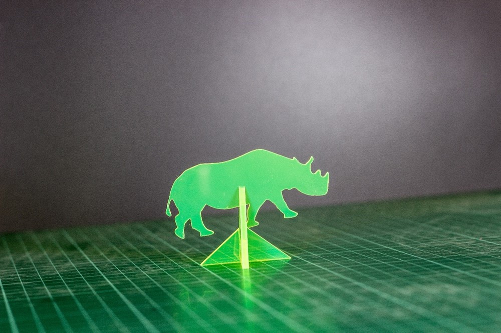 basic-laser-perspex-sheet-animals-rhino-1000.jpg