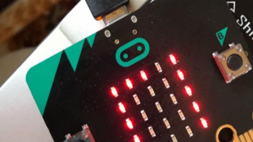 bbc_microbit_board_hardware.jpg