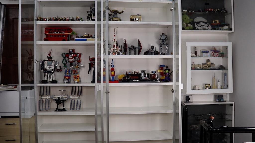 billy_bookcase_light-lego.jpg