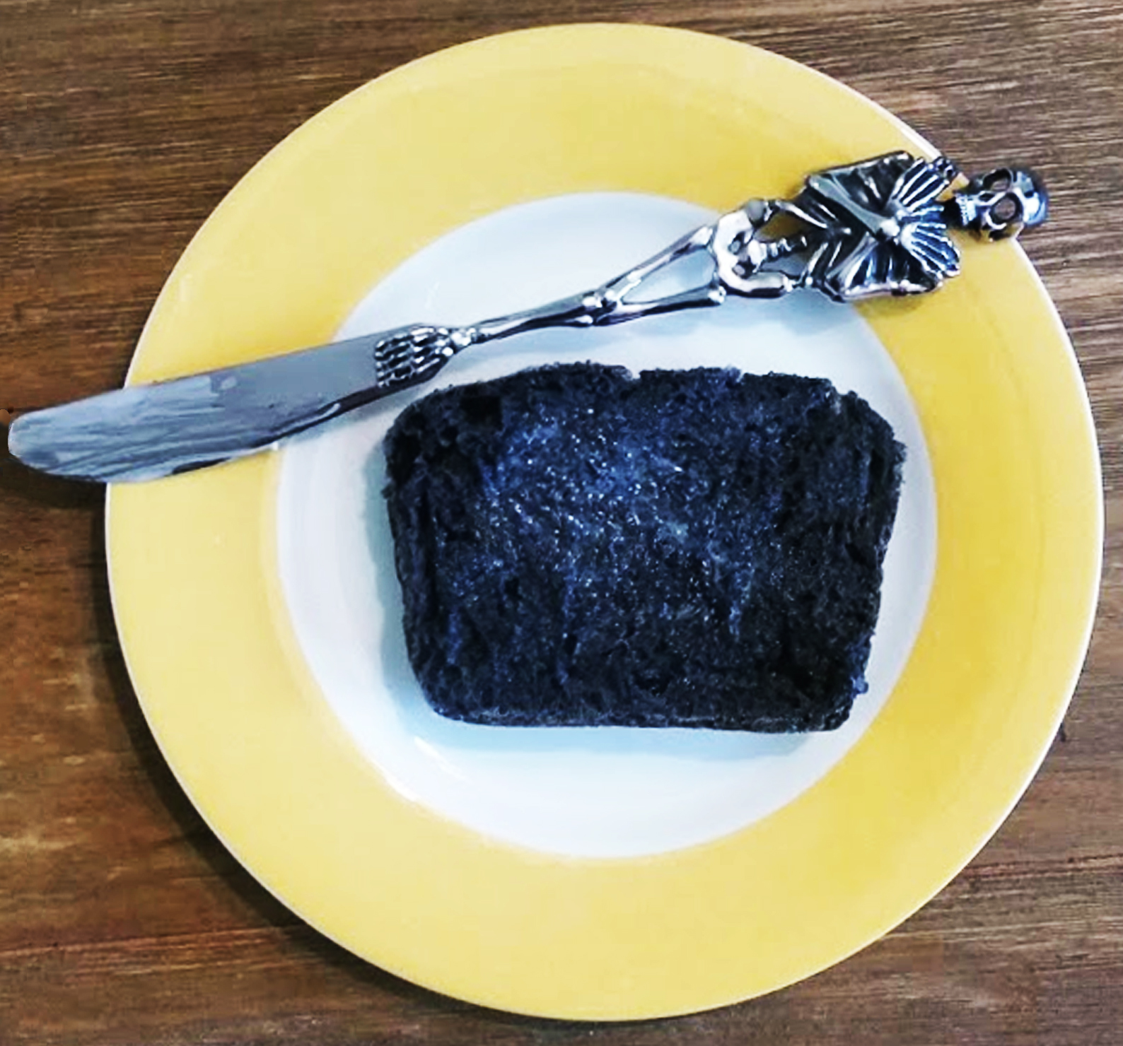 black bread.jpg