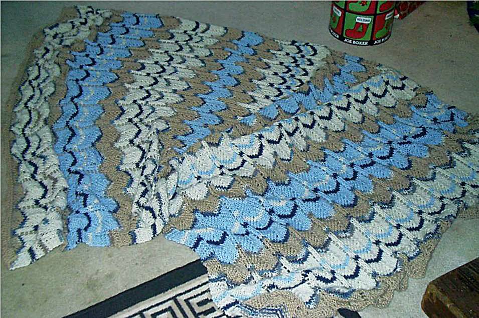 blue and cream blankie.jpg