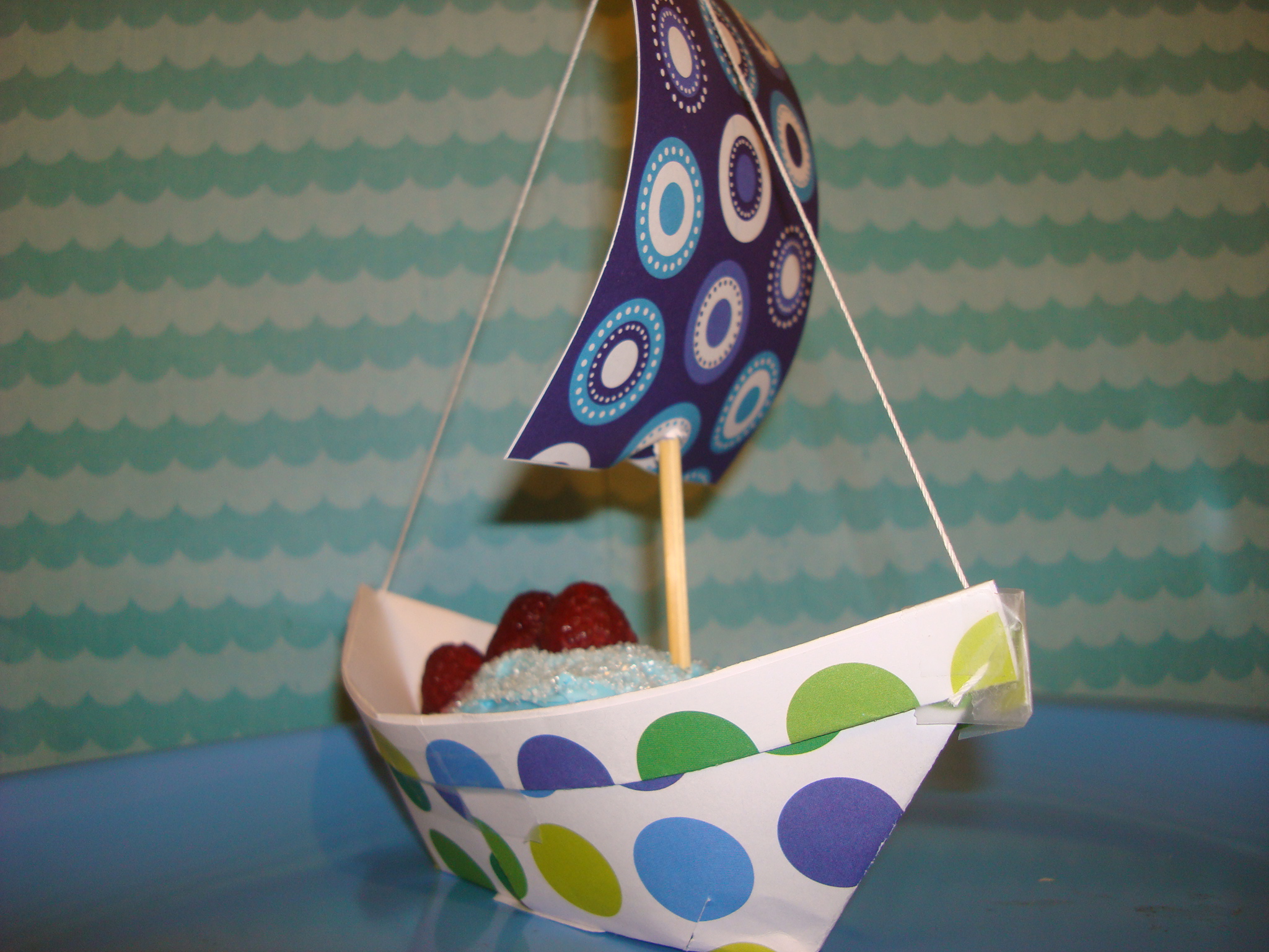 boat cupcake 008.jpg