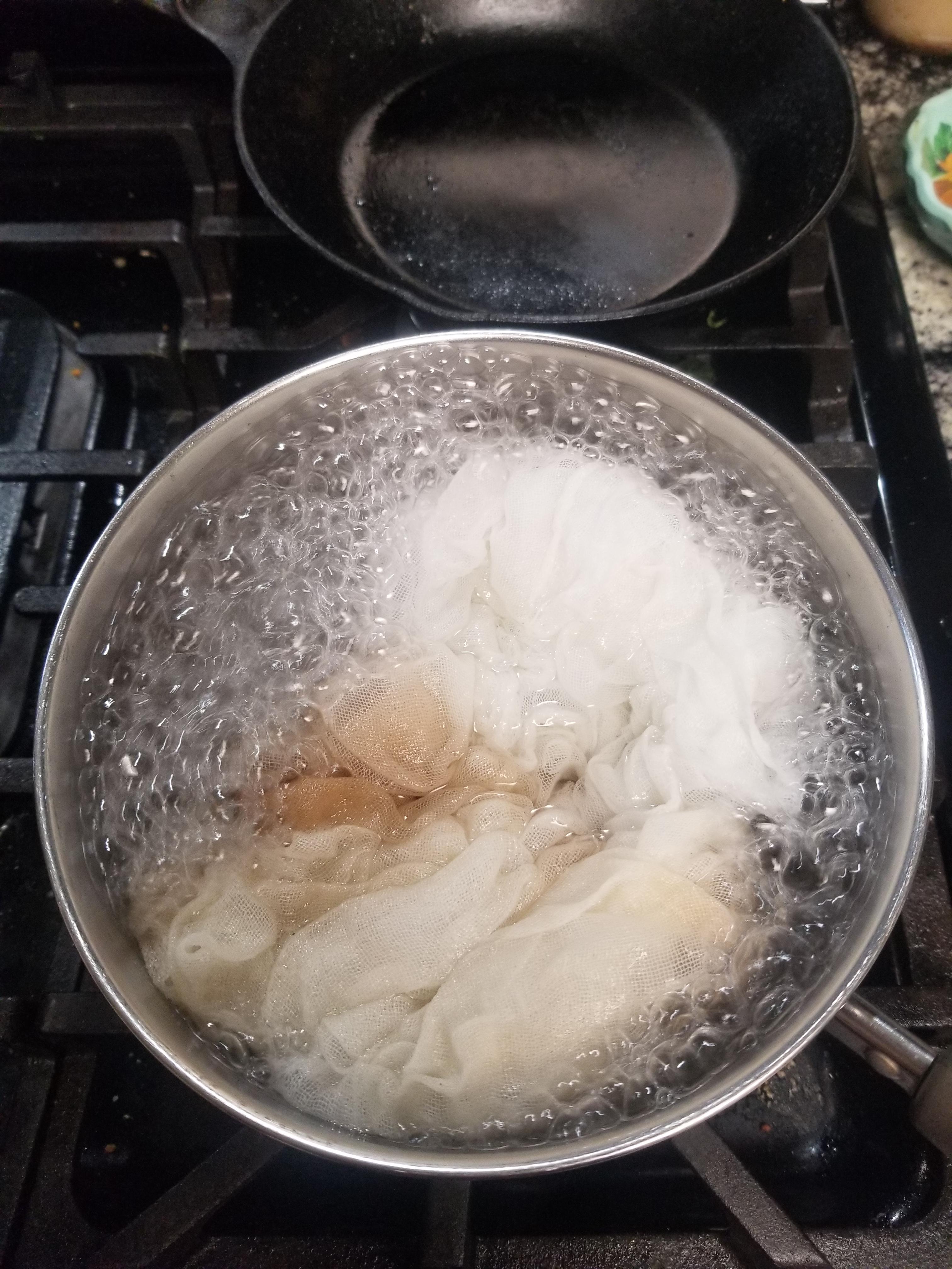 boiling cheesecloth.jpg