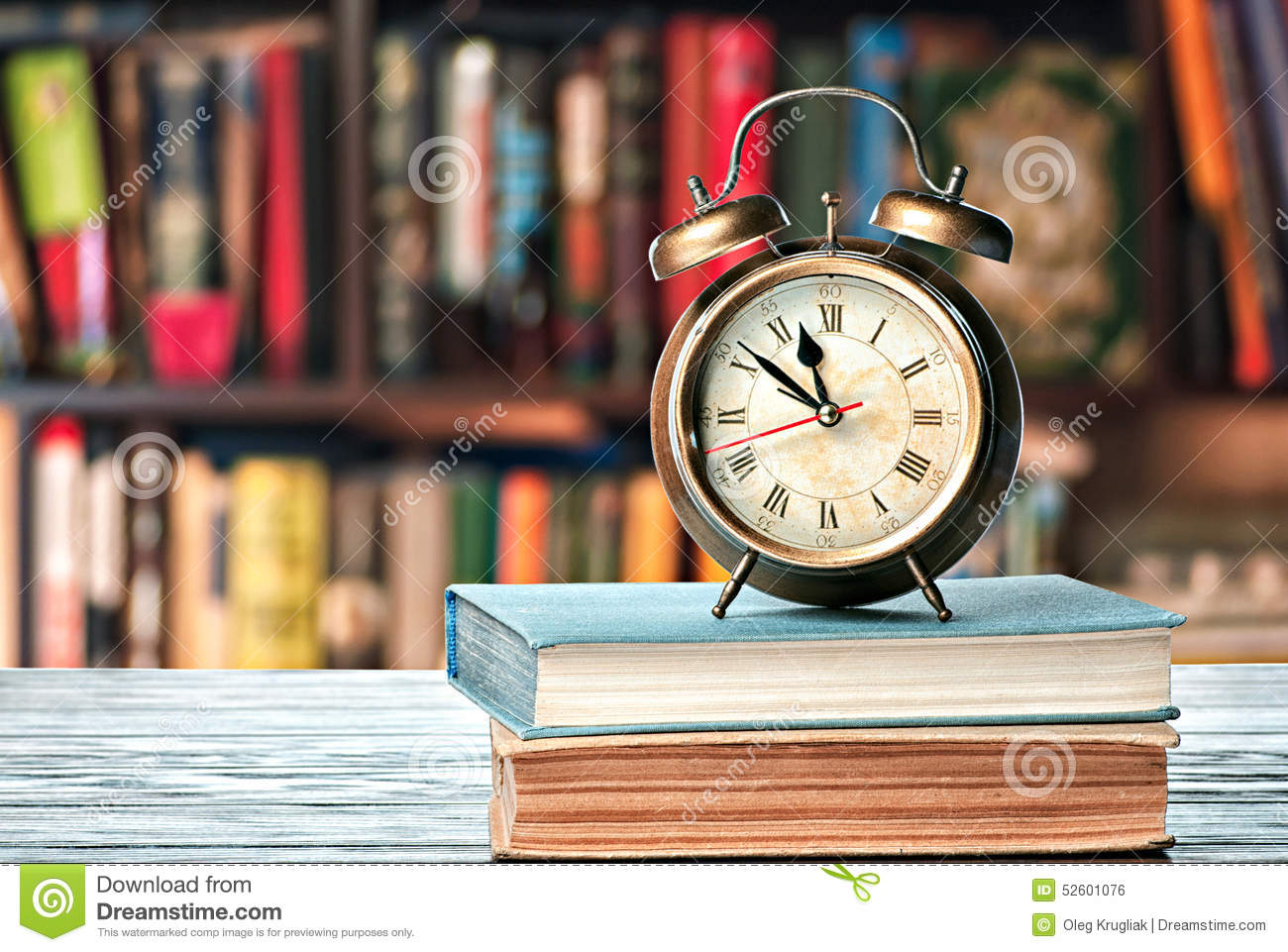 books-alarm-clock-table-top-52601076.jpg