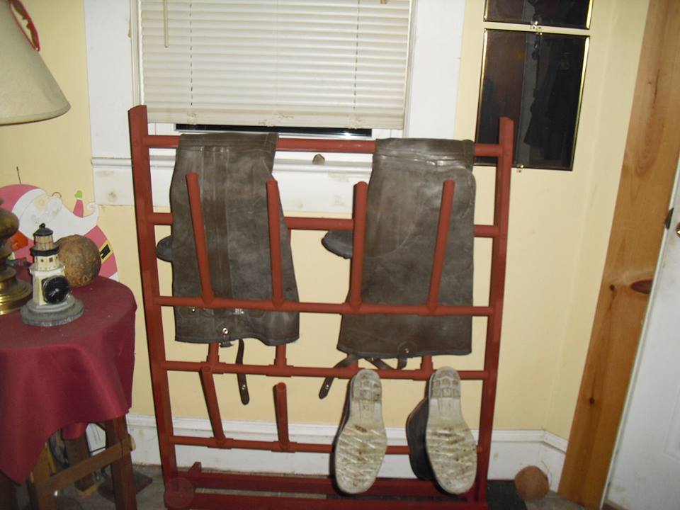 boot rack28.jpg