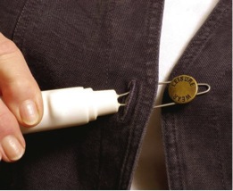 botton hook on button.jpg