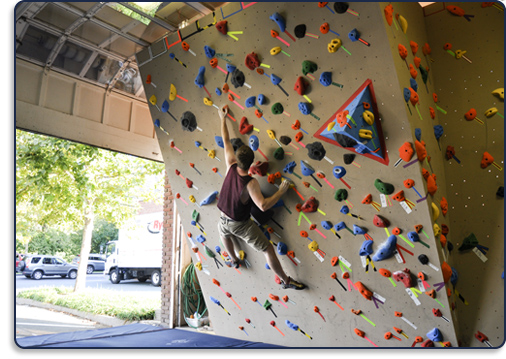 bouldering_wall.jpg