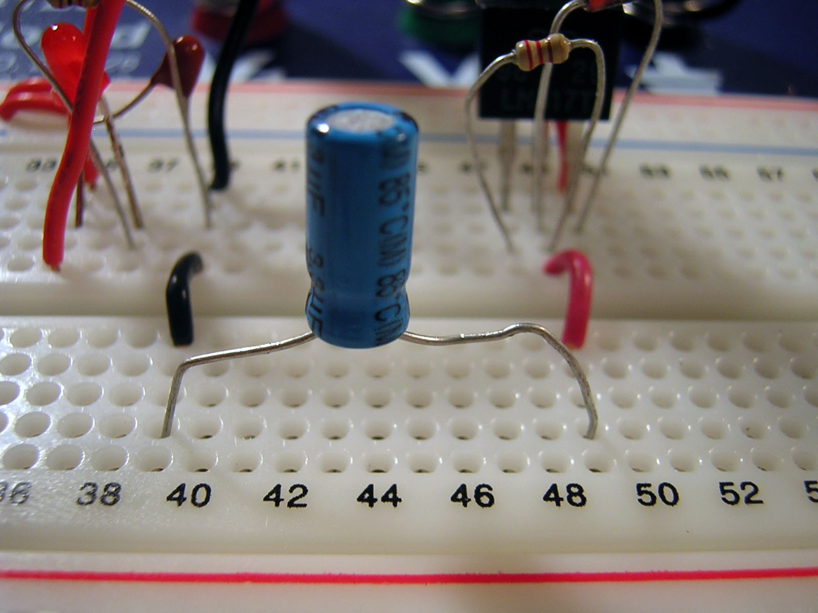 breadboard-final.jpg