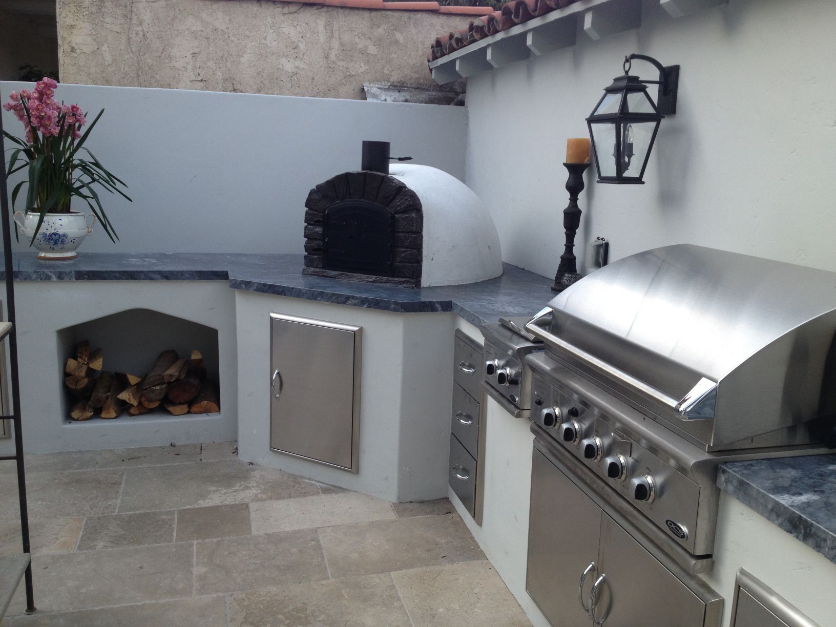 brick-oven-outdoor-kitchen.jpg