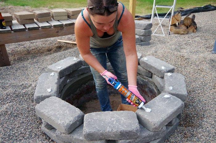 building-stone-fire-pit.jpg