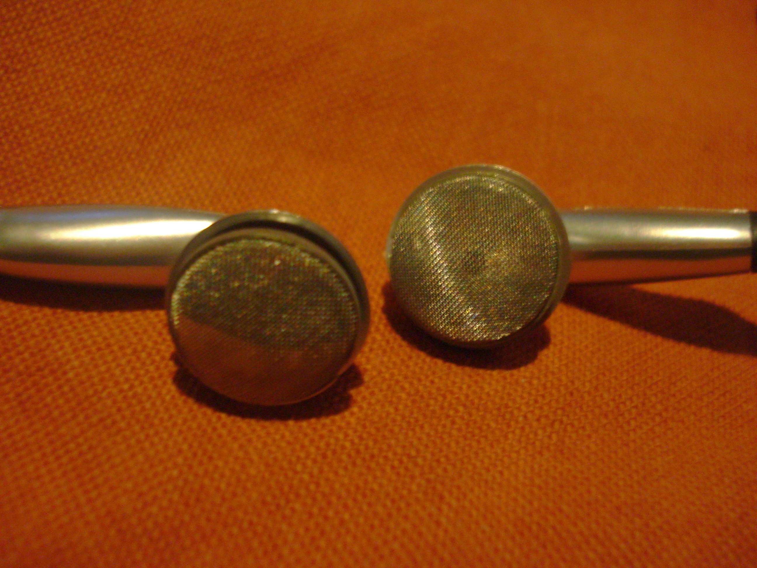 bullet earbuds 004.jpg