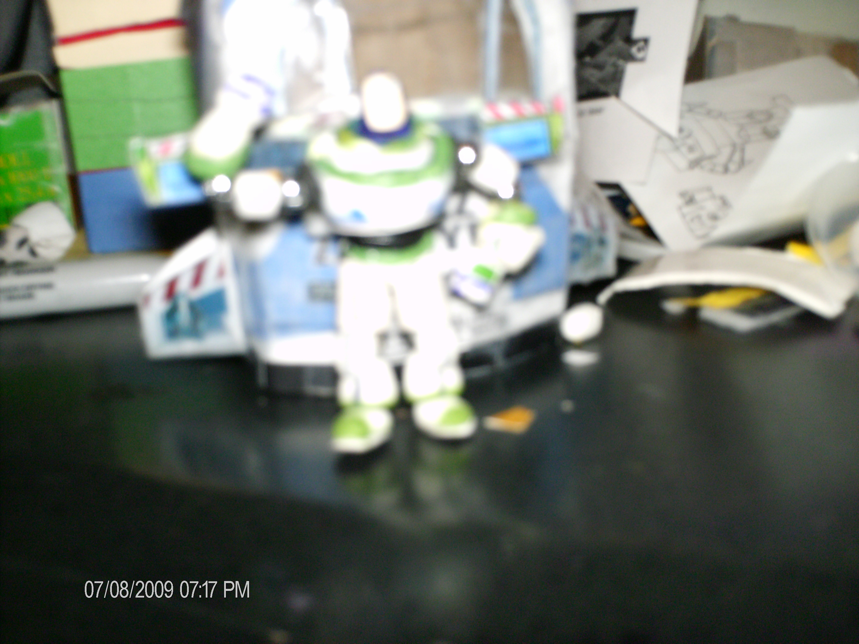 buzz figure 009.jpg