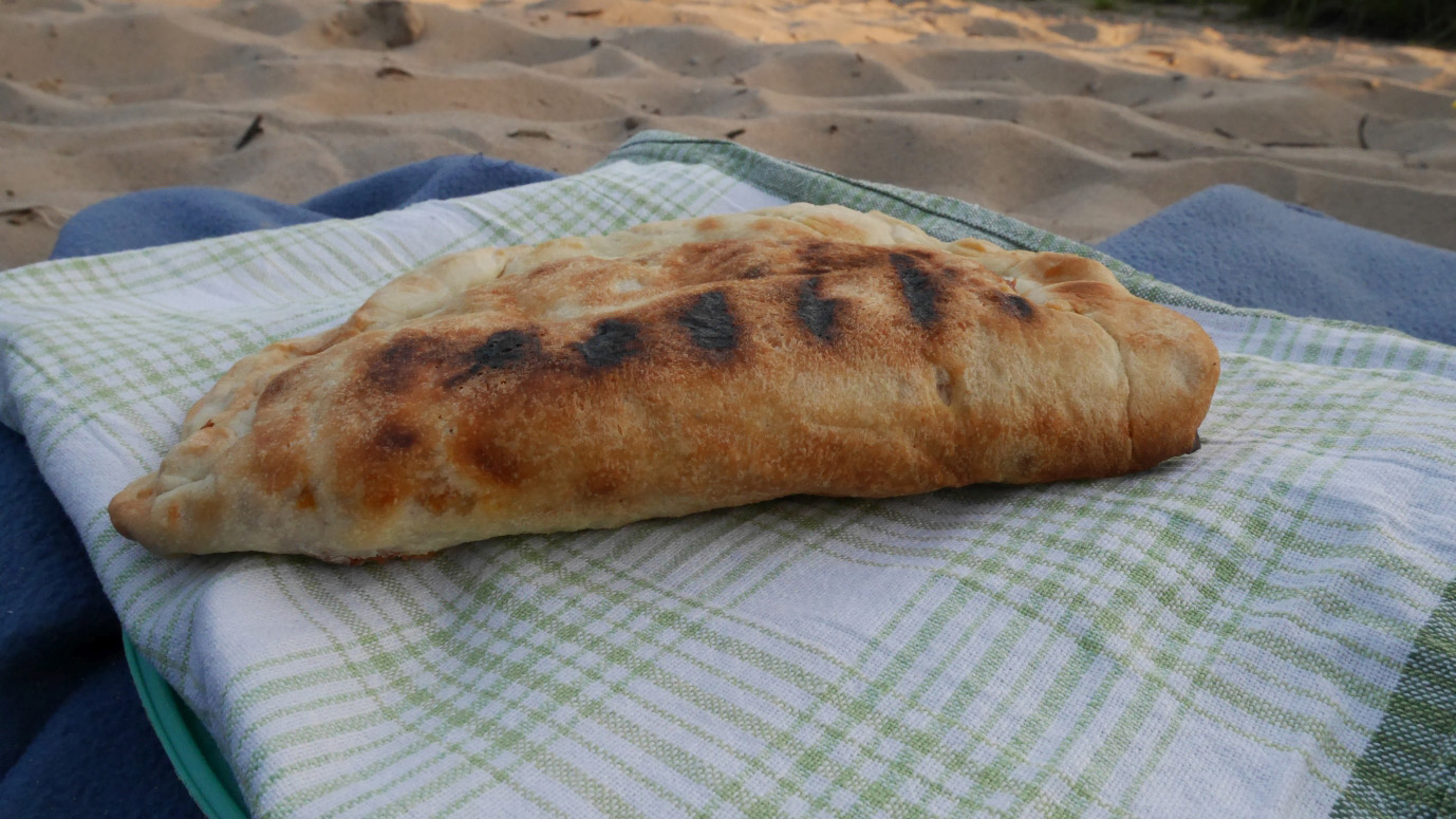 calzone bbq sun final1.jpg