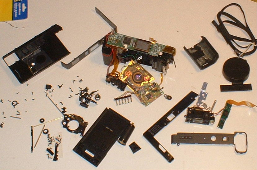 camera_disassembled2.JPG