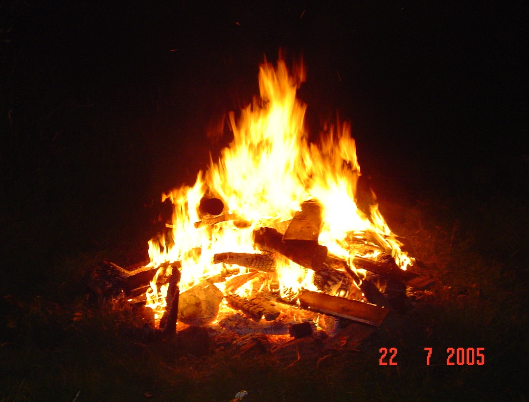 camp fire 2005.jpg