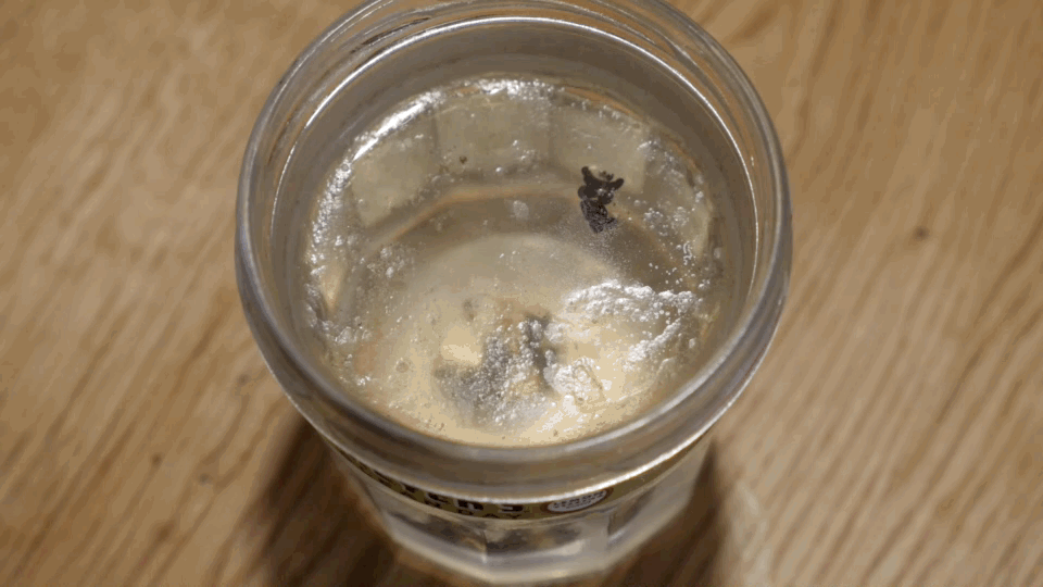 candle jar wax 5.gif