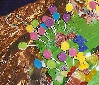 candy land castle cake lolipop.jpg