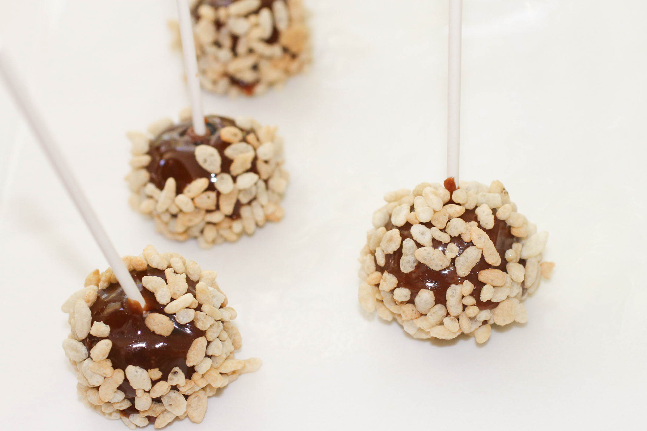 caramel candy oreo cake pops allow caramel to set.jpg