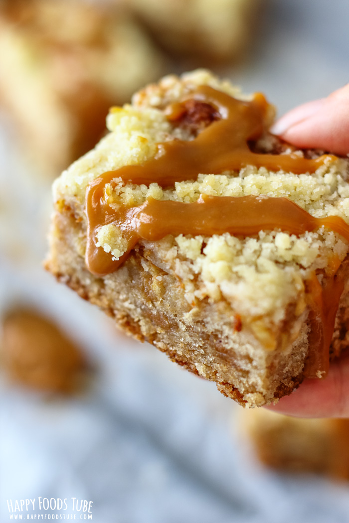 caramel-apple-crumb-bars-closeup-picture.jpg