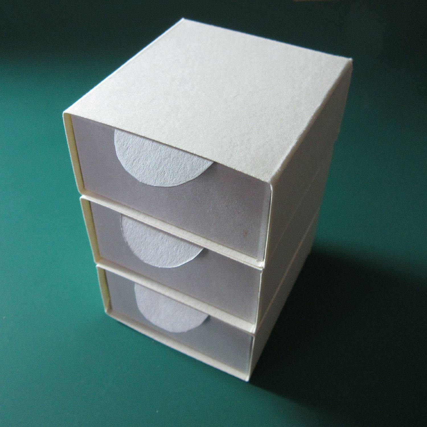 cardboard-drawers-15.JPG