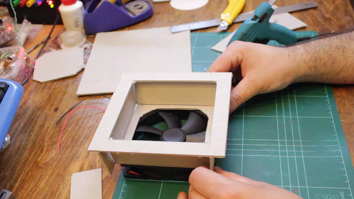 cardboard-fume-extractor-07.jpg