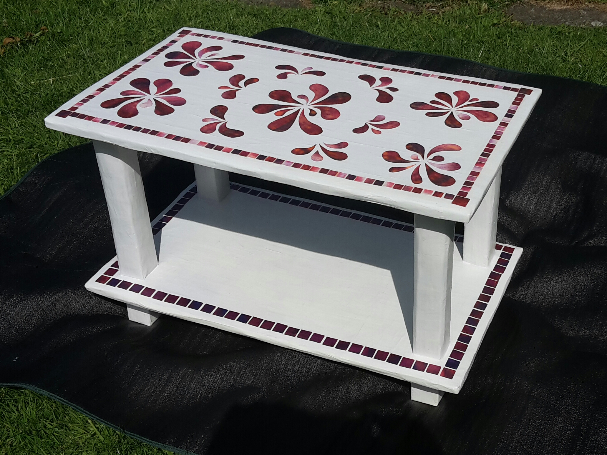 cardboard-table-18.jpg