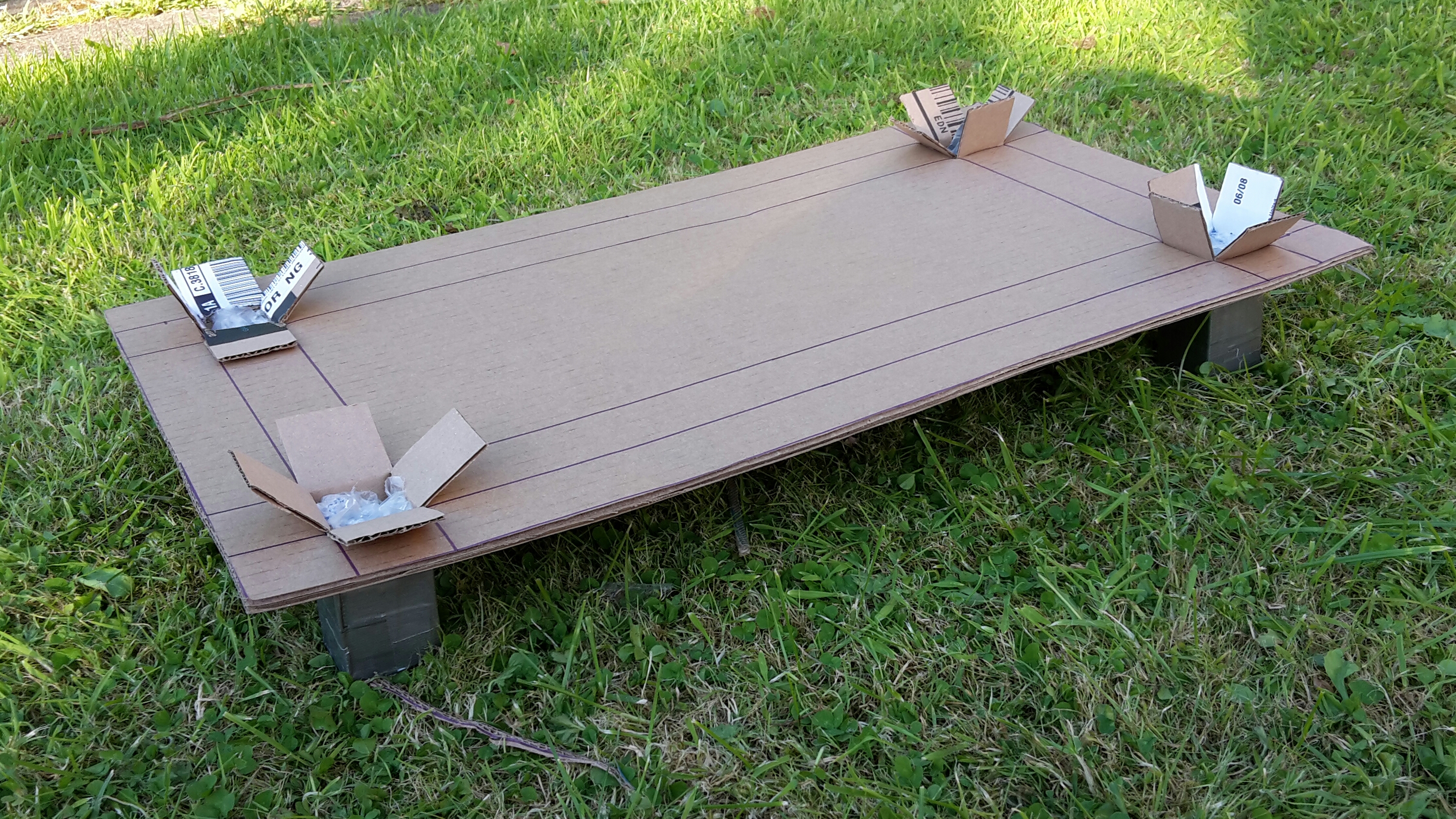 cardboard-table-9.jpg