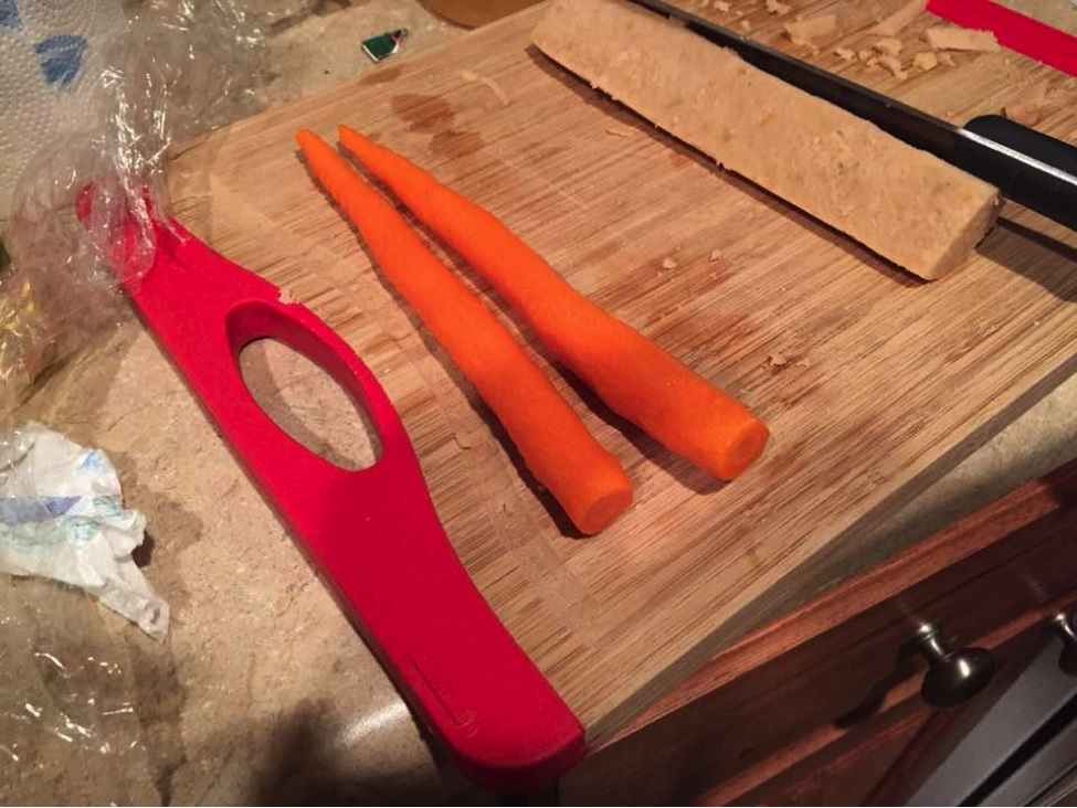 carrots peeled.png