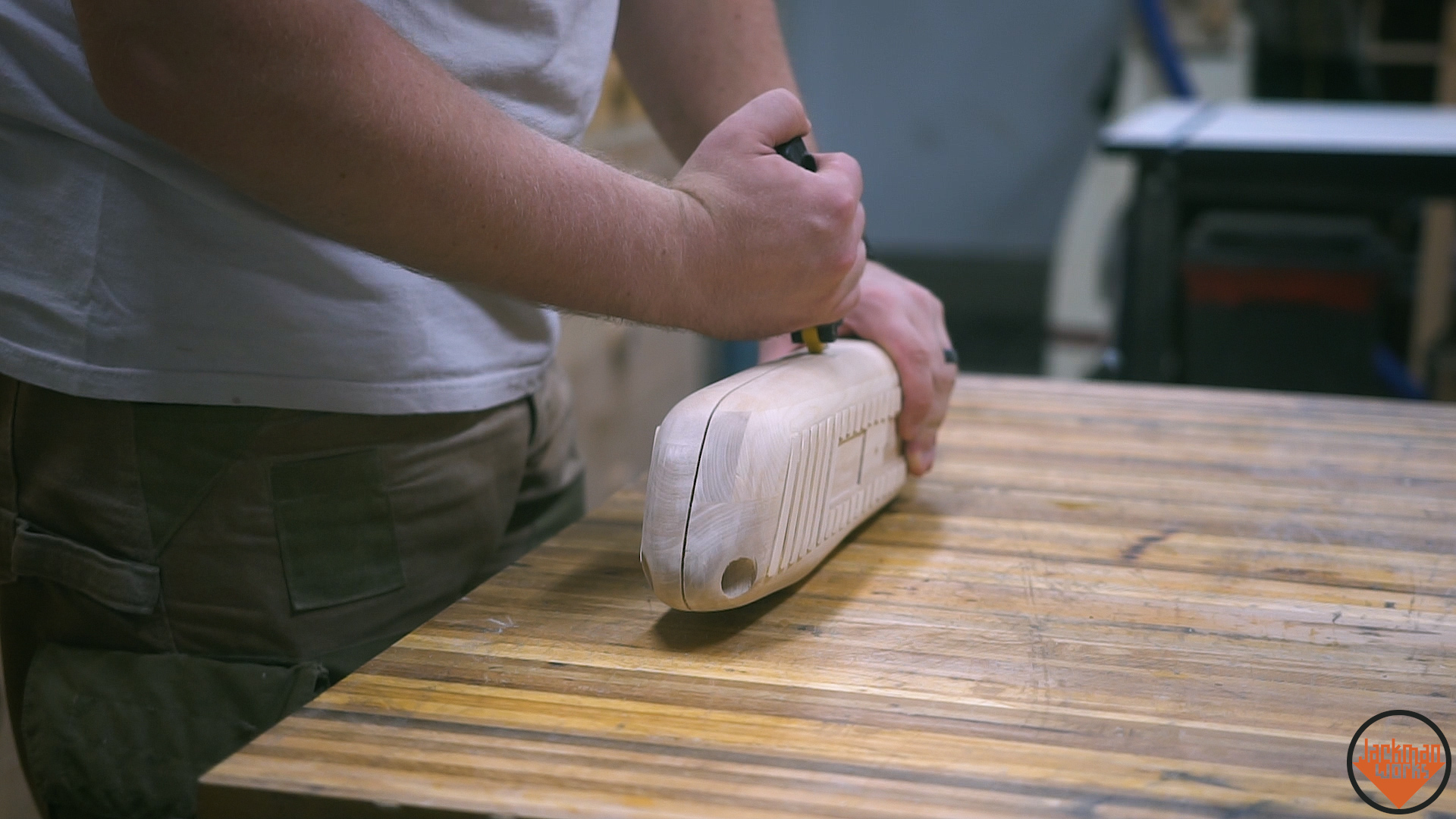 carving a giant diresta utility knife from wood 16.jpg