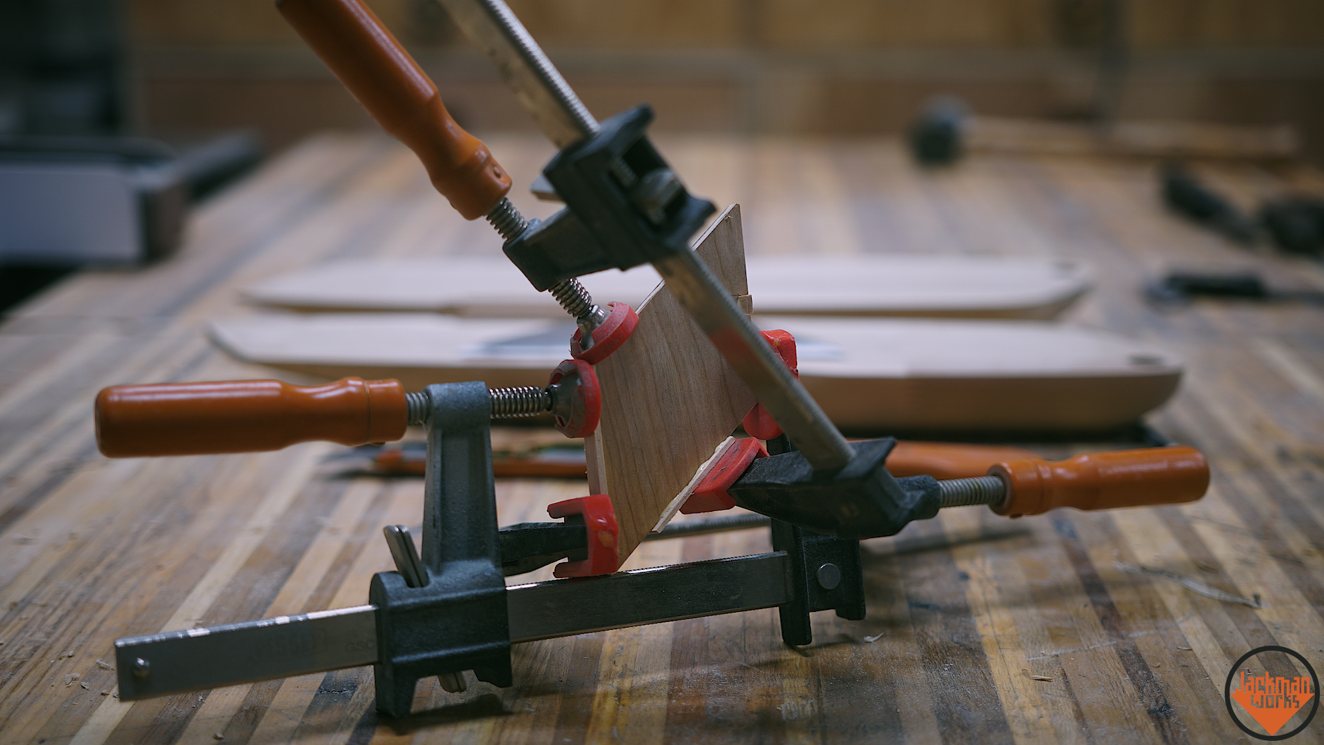 carving a giant diresta utility knife from wood 18.jpg