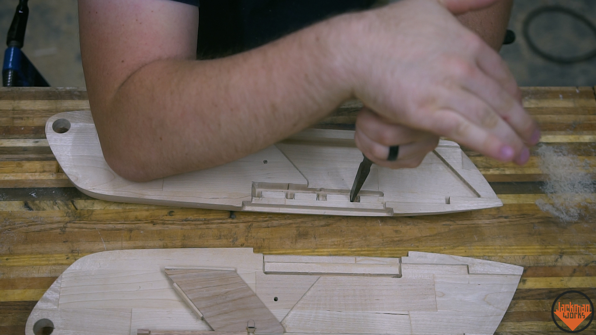 carving a giant diresta utility knife from wood 22.jpg